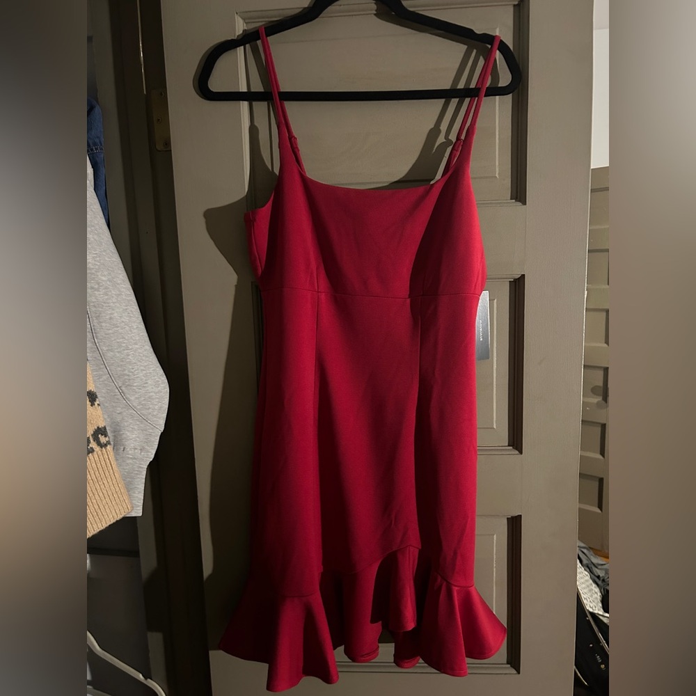 Lulus mini red dress - never worn!